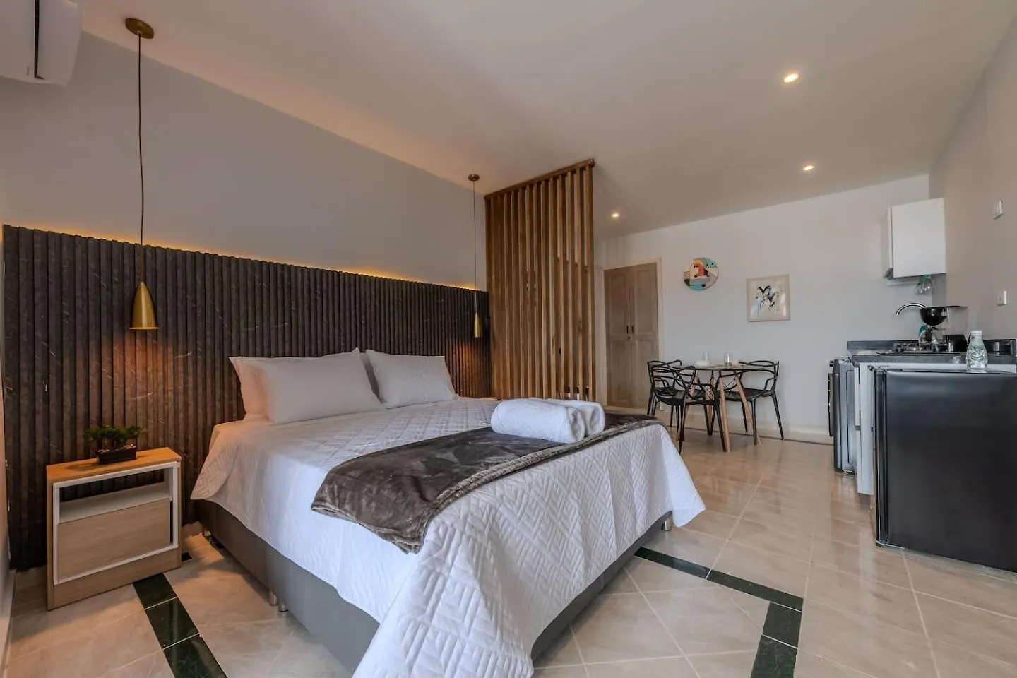 Unbeatable Location -Exclusive Views- Clock Tower Apartment Cartagena